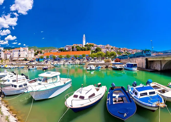 In 15460 Apartment *